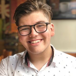 Meet your Posher, Lynn